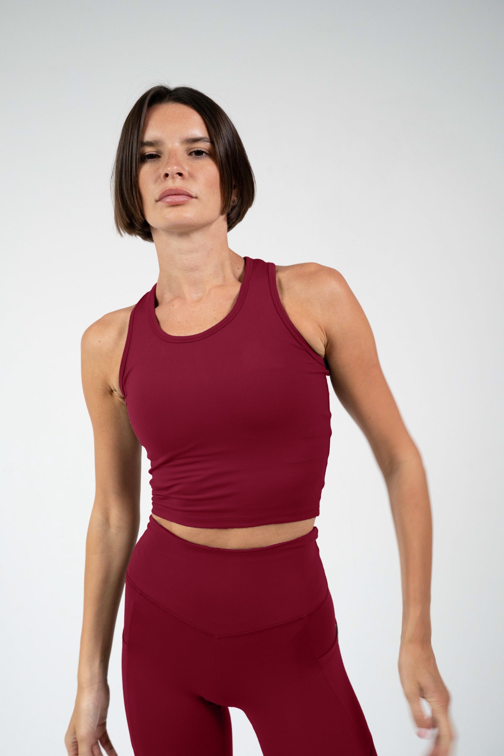 ULTRA SOFT ESSENTIAL SLEEVELESS CROP TOP - Merlot Red