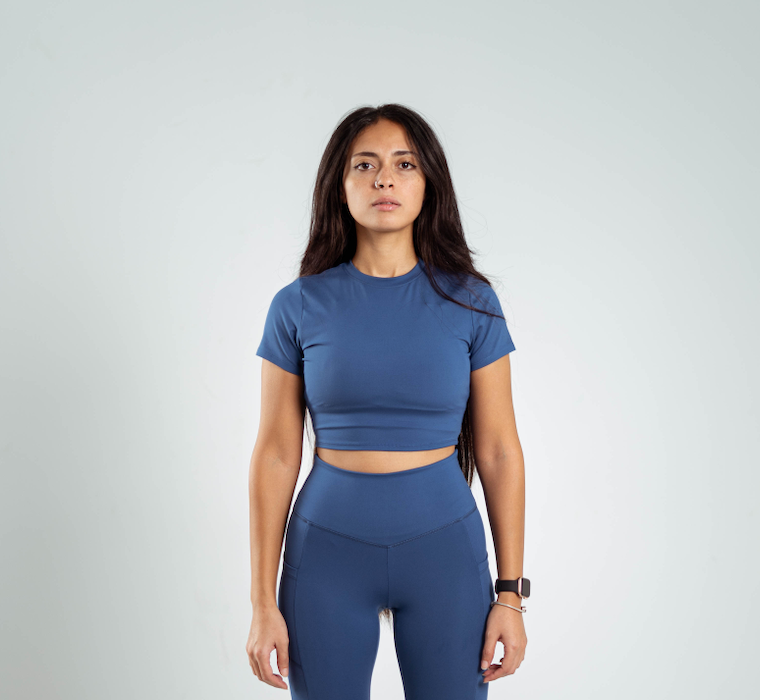 ULTRA SOFT ESSENTIAL CROP TOP - Crystal Blue